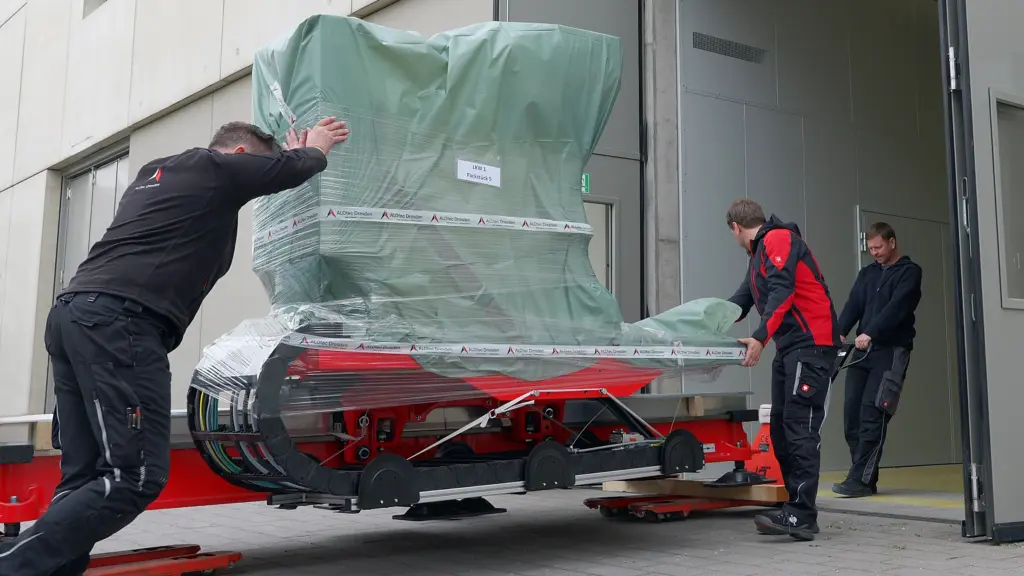 Lineareinheit auf dem Weg
zu ihrem neuen Arbeitsplatz