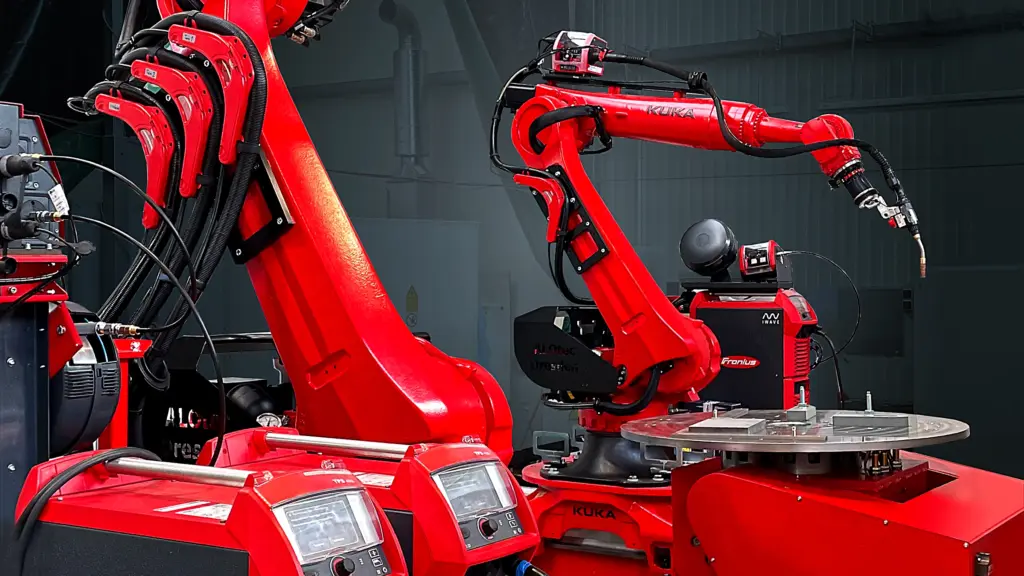WAAM-Anlage mit 16 synchronisierten Achsen