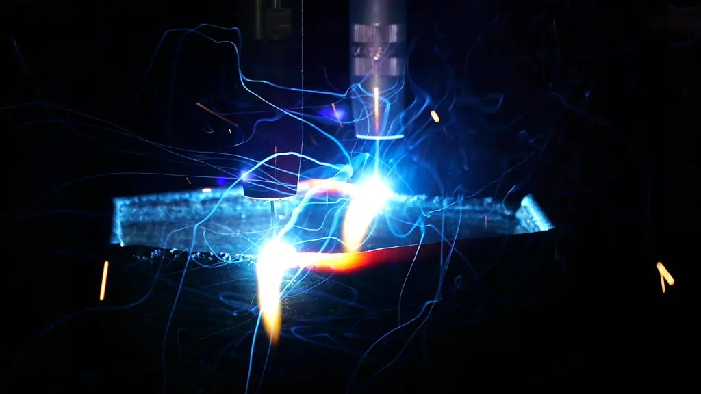 CMT-Schweißen mit 2 kollaborierenden Robotern